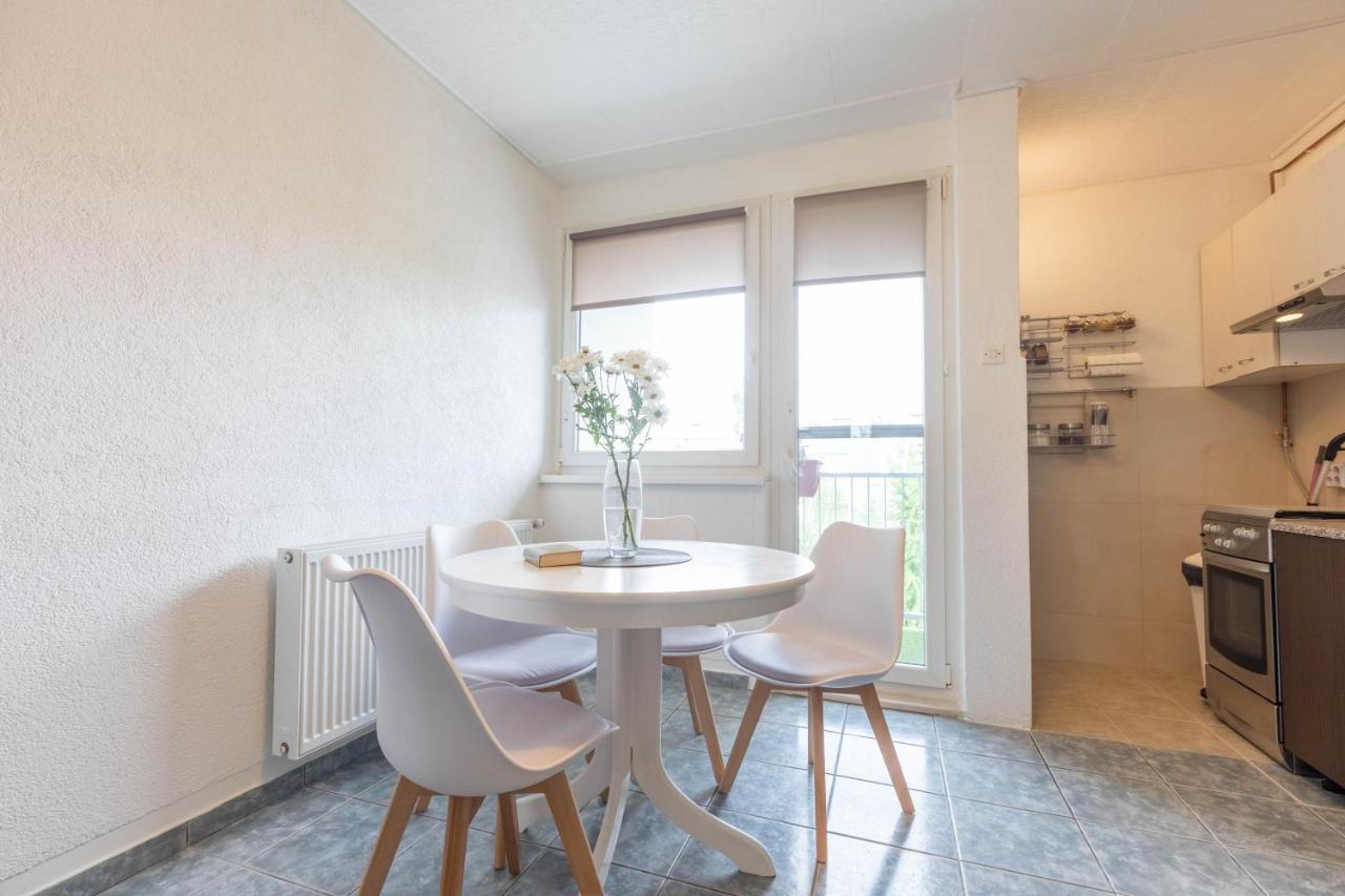 Cosy Apartment Hugo Osijek Eksteriør bilde