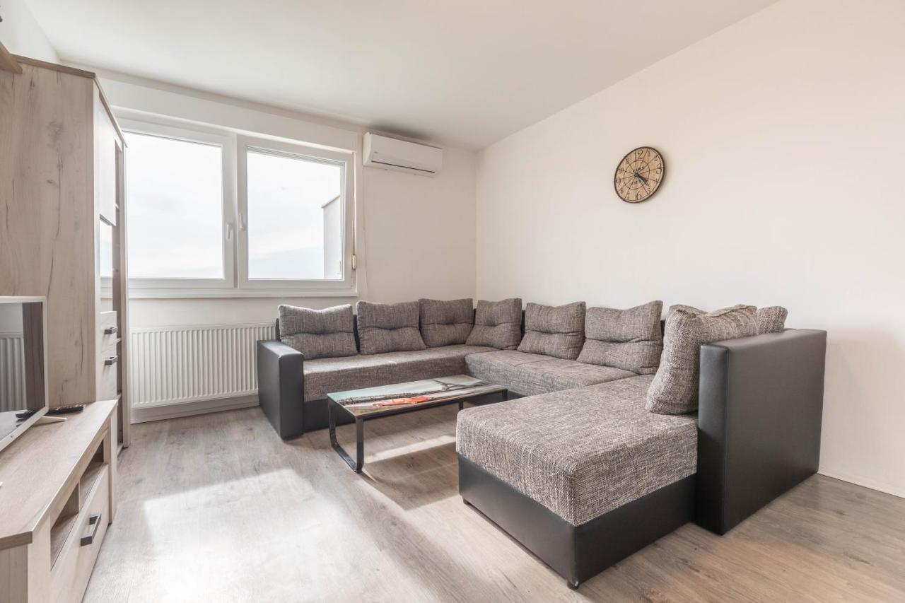 Cosy Apartment Hugo Osijek Eksteriør bilde